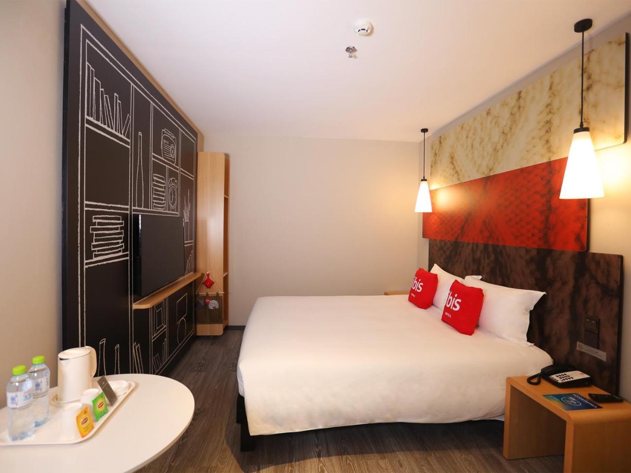 Ibis Haikou Injoy Plaza Hotel Екстер'єр фото