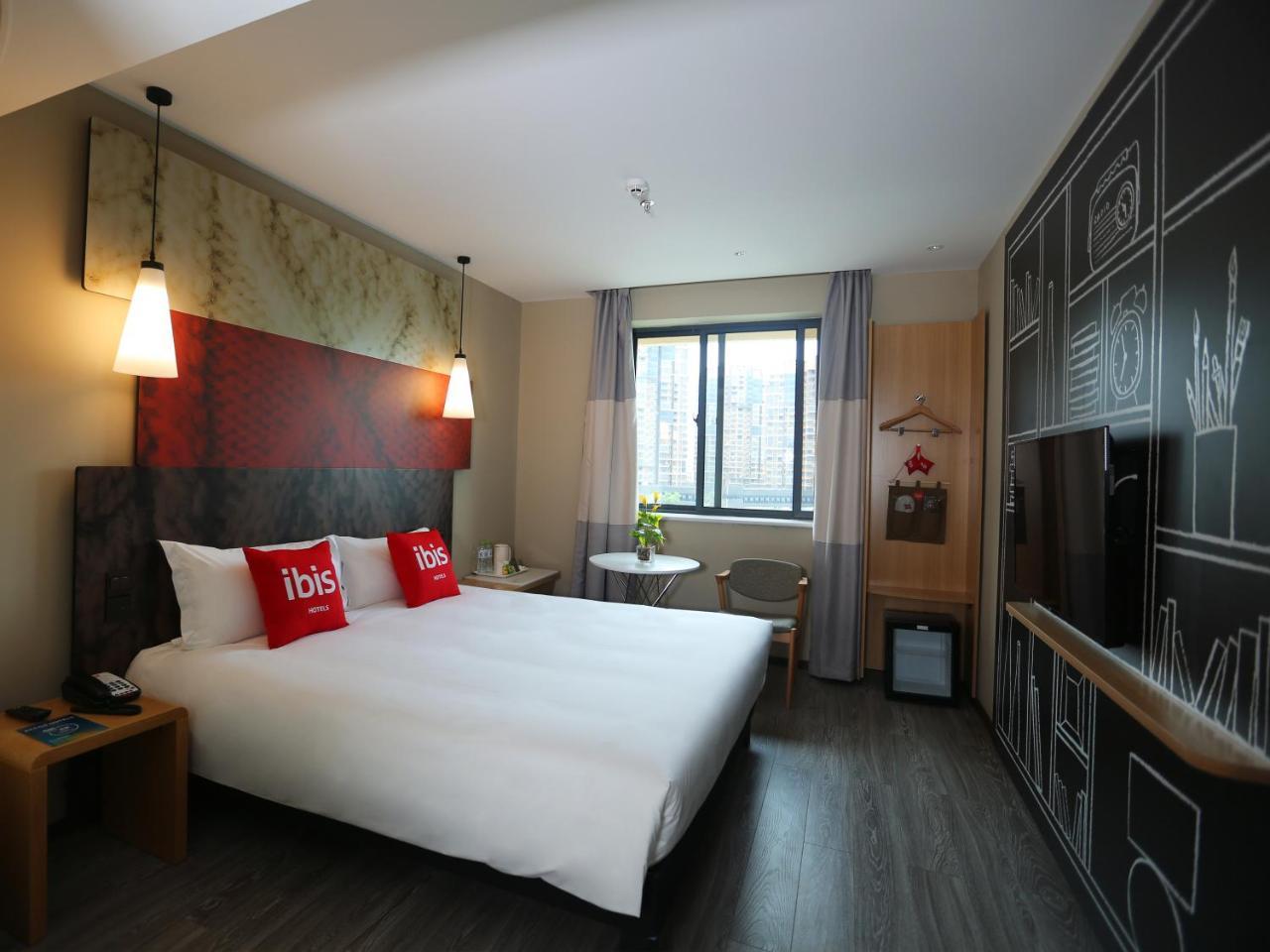 Ibis Haikou Injoy Plaza Hotel Екстер'єр фото